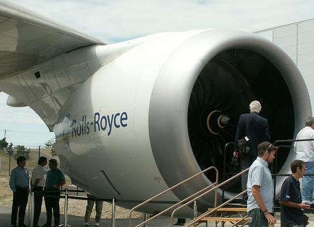 Rolls Royce Engines Powered Boeing�s 787 Dreamliner Historic Flight